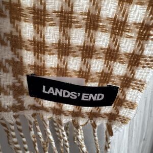 Lands’ End Women’s Tan & White Houndstooth Fringe Scarf Wrap Winter